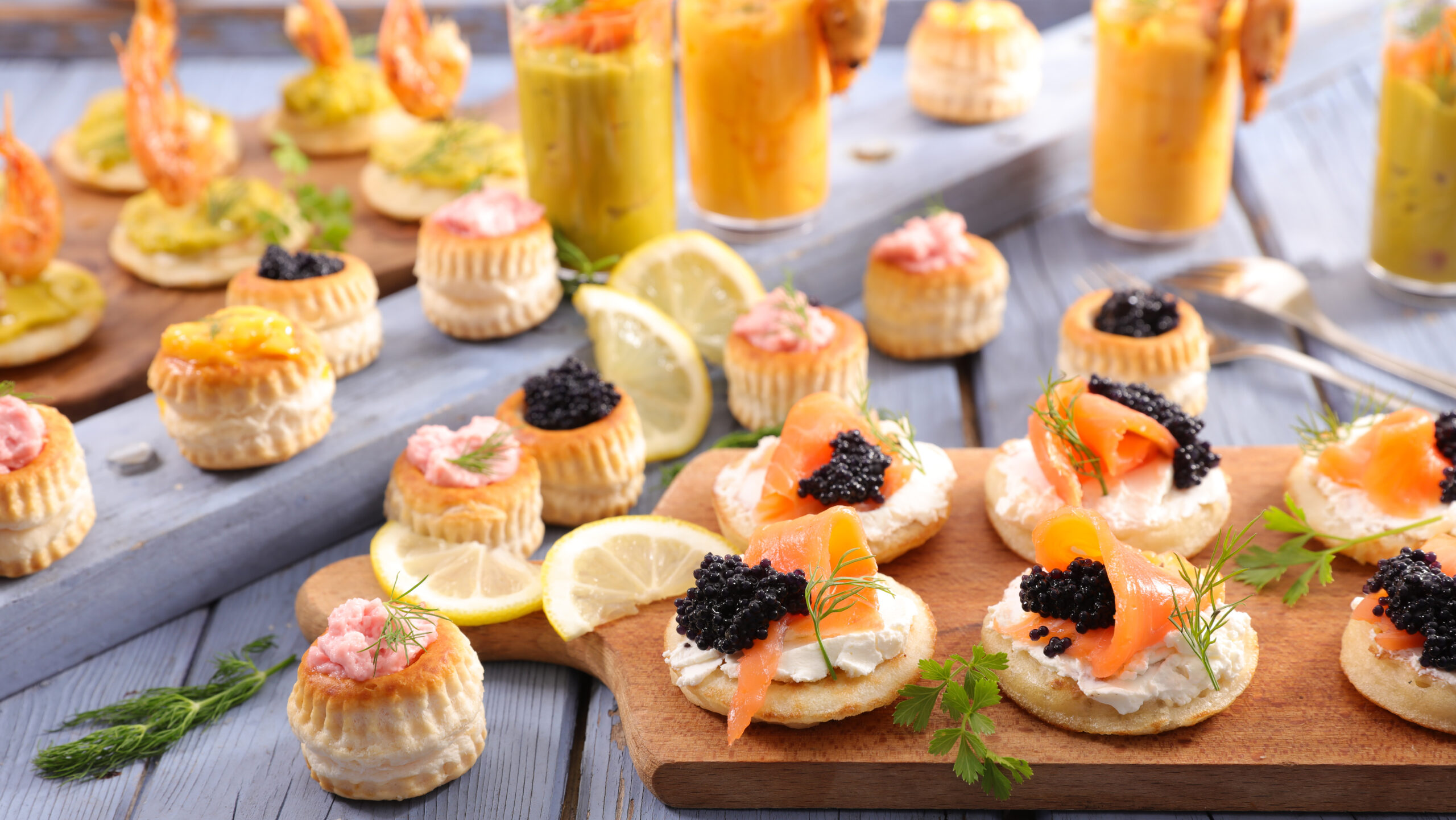 assortiment de canapés - apéritif, snack, buffet