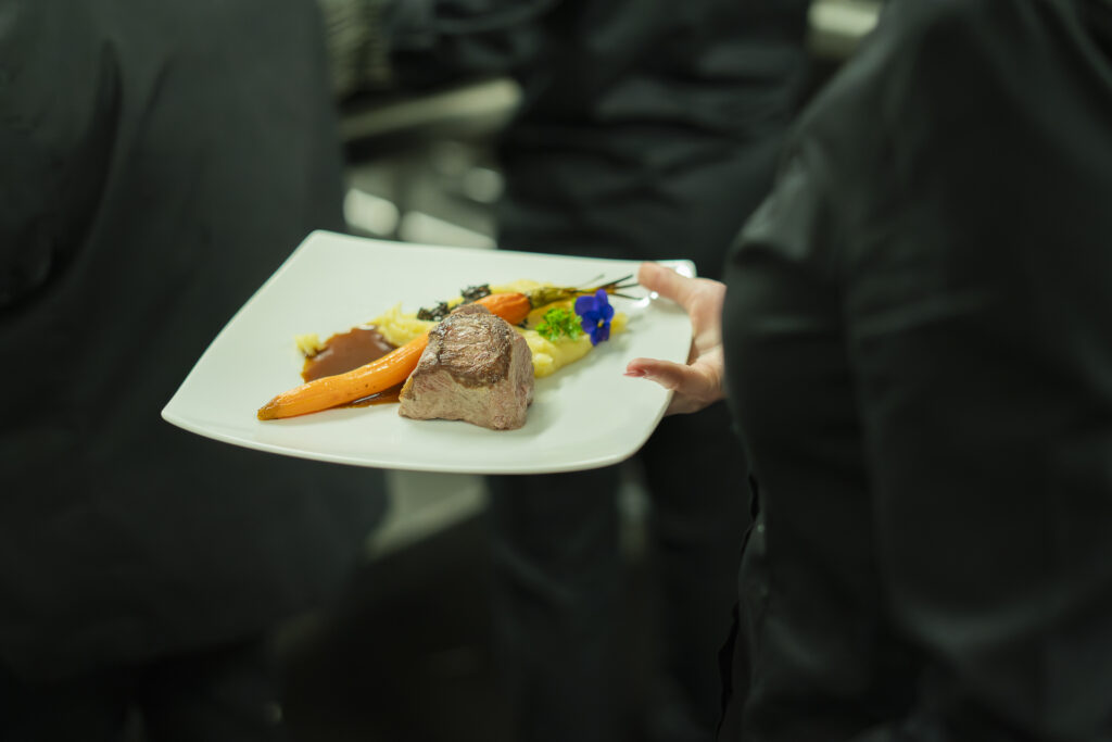 Le soin du détail qui caractérise un traiteur pour convention professionnelle à Lyon, clé de la réussite de votre événement.